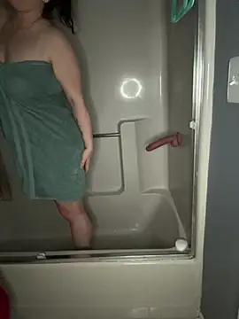 mommys_toy - Mommys_Toy's free webcam - UK Sex Cams