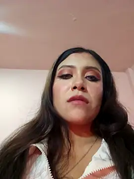 Webcam Model (-TheCatCrazy-)  is live.Free join now!