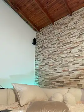 ciaramorettii - CiaraMorettii's free webcam - UK Sex Cams