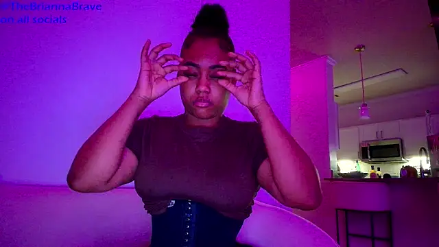 BriannaBrave webcam
