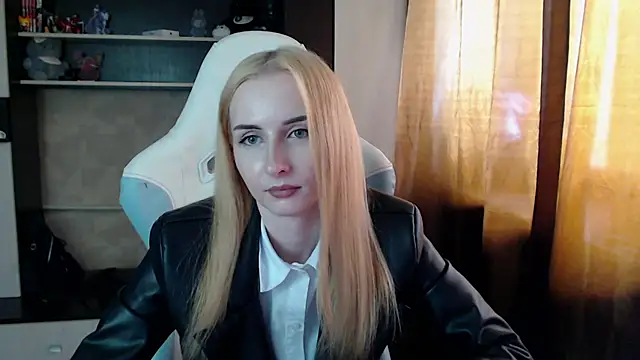 cutti_crystal - Cutti_Crystal's free webcam - UK Sex Cams