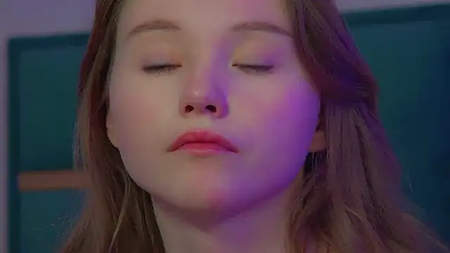 keiraasti - KeiraAsti's free webcam - UK Sex Cams