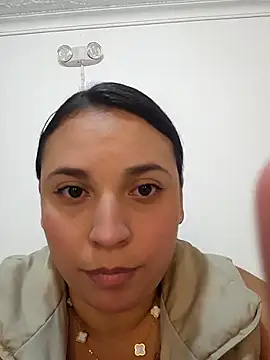 LizzRouse live sex cam