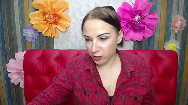 elizabethsho - ElizabethSho's free webcam - UK Sex Cams