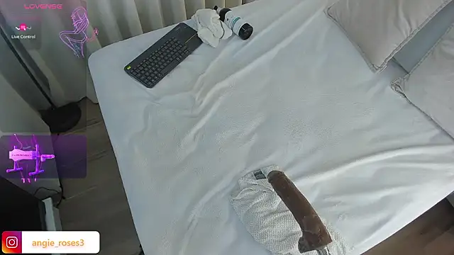 angiee_roses (F young) - squirt