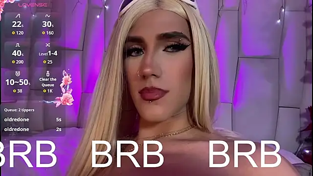 Regiina_Doll live sex cam