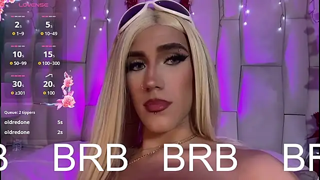 regiina_doll - Regiina_Doll's free webcam - UK Sex Cams