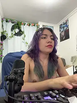 vaioletuwu - VaioletUwU's free webcam