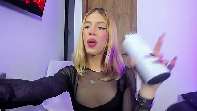 courtney_gonet - Courtney_gonet's free webcam - UK Sex Cams