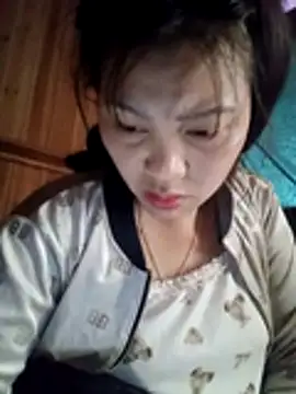 abi-ni - Abi-ni's free webcam - UK Sex Cams