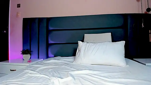 noradasilva - NoraDasilva's free webcam - UK Sex Cams