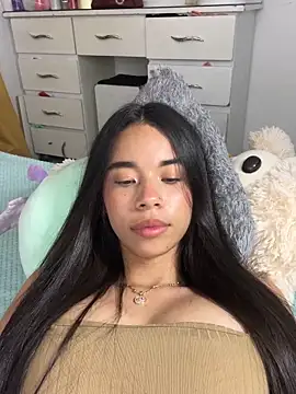 milleradhara24 - Milleradhara24's free webcam - UK Sex Cams