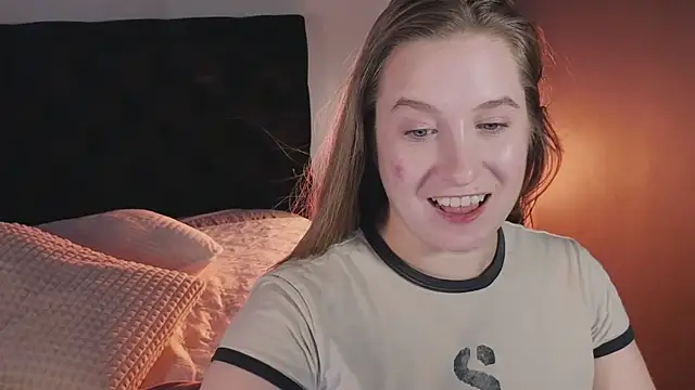 saint_trisha - Saint_trisha's free webcam - UK Sex Cams