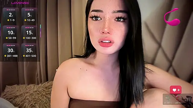 maui_wowie - Maui_wowie's free webcam - UK Sex Cams