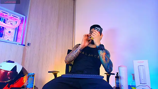 asmodeus_bael_ - Asmodeus_bael_'s free webcam - UK Sex Cams