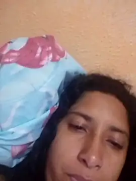 Webcam Model (hotaniani) is live