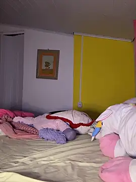 gabibis (F young) - Masturbar + plug no cuzinho