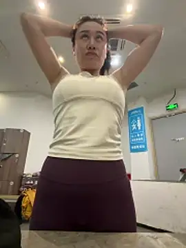 美女zhizhibaobei在线直播