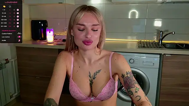 MissLovex live sex cam