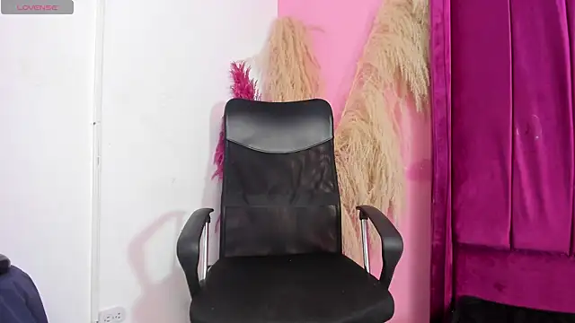 pipeking020 (M twink) - Lick armpits