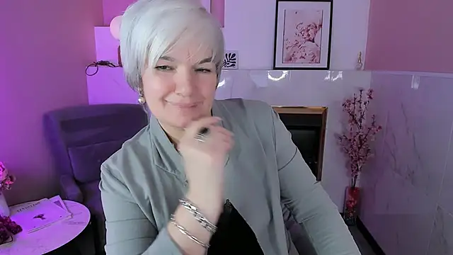 CarmenSoft live sex cam