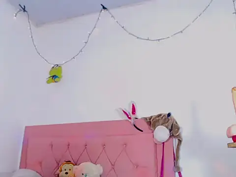 violetaconny - Violetaconny's free webcam - UK Sex Cams