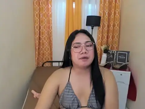 tsuncutkaren - TsUncutKaren's free webcam - UK Sex Cams