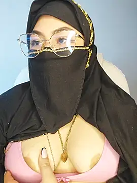 elinaax (F teen) - nipple clamps + oil 🥰