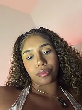 Webcam Model (stormyy_)  is live.Free join now!