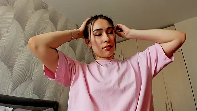 bambiii_bby - Bambiii_bby's free webcam - UK Sex Cams