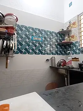 Webcam Model (Hot-Tinaa)  is live.Free join now!