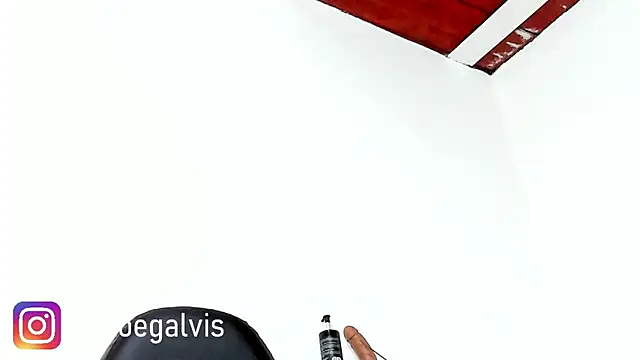 kloe-squirts - Kloe-squirts's free webcam - UK Sex Cams