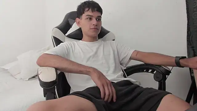 ronaldmq20 live sex cam