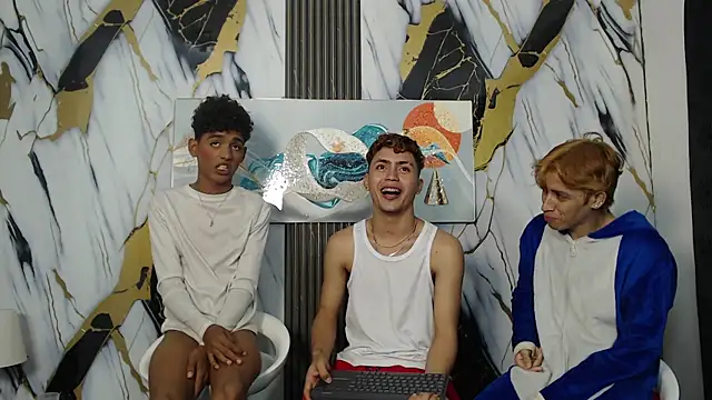 VERY_HOT_GUYS webcam