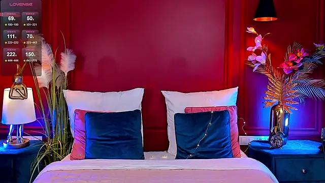 Mayzzie live sex cam