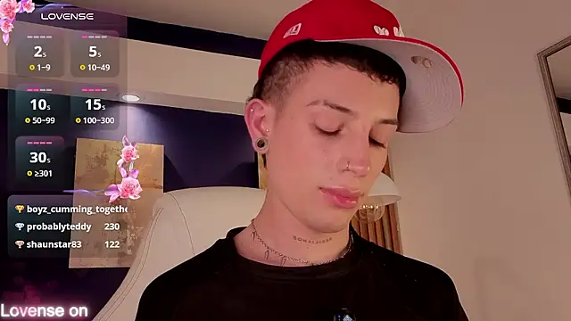 luca_prince_ (M twink) - Control toy lush x 3 minutes