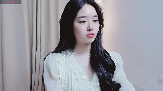 Miu-999 live sex cam