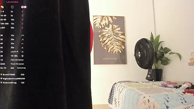 Amina_hafsa live sex cam