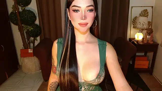 MouthWatering_Ayesha webcam