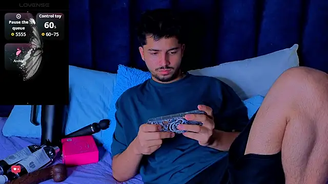 issac_james_ (M twink) - give me pleasure daddy and make me squir