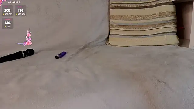 VinnieMaida live sex cam