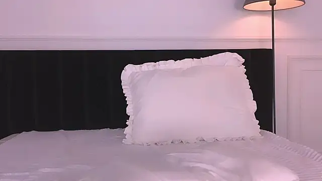 NoraAddams live sex cam