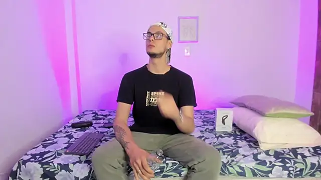 Vlad__night live sex cam