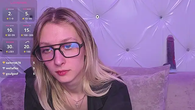 akiro_kim7 - Akiro_Kim7's free webcam - UK Sex Cams