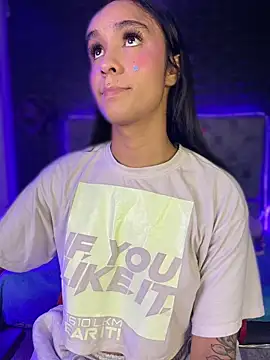 isabella-teen - Isabella-Teen's free webcam - UK Sex Cams