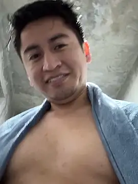 goldenm95 - GoldenM95's free webcam - UK Sex Cams