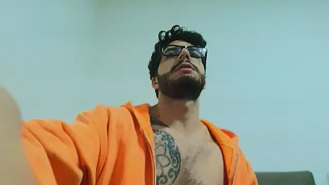 thomas_gun live sex cam