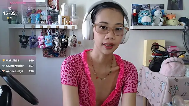 glorykulikowski - GloryKulikowski's free webcam - UK Sex Cams