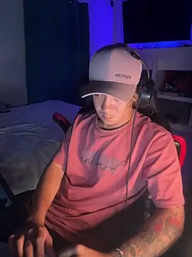 angellatinboy - AngelLatinBoy's free webcam - UK Sex Cams