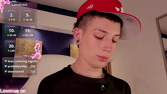 luca_prince_ (M twink) - Control toy lush x 3 minutes